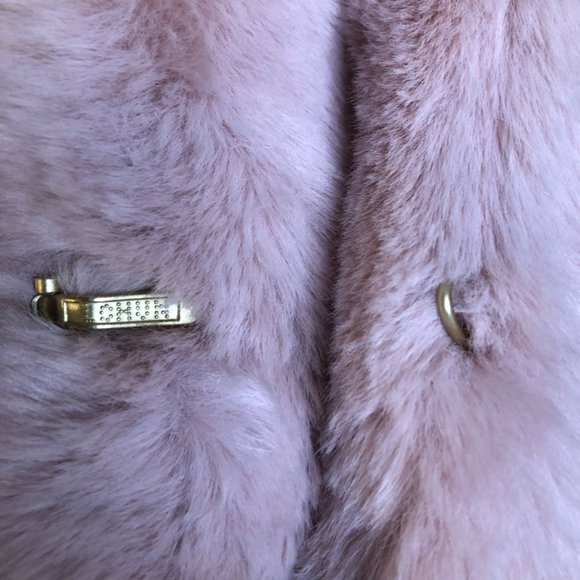 Never Used Cute Pink Luxe Fur Coat - Picture 15 of 16